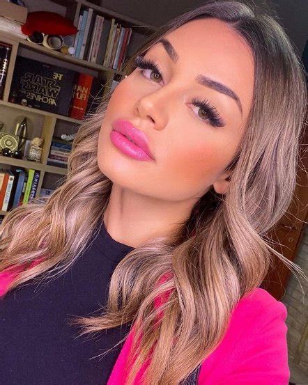 martina smeraldi fisico|Martina Smeraldi Wiki, Bio, Net Worth, Boyfriend, Height, Weight,。